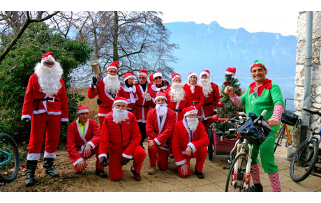 La balade des Mères et Pères Noël